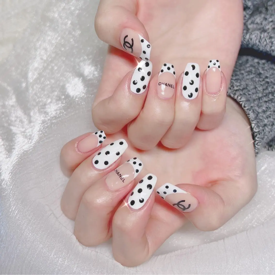 ネイル オーロラネイル フットネイル フレンチネイル ジェルネイル 韓国ネイル 【ENサロン】 Rei💜Nailのネイルデザイン