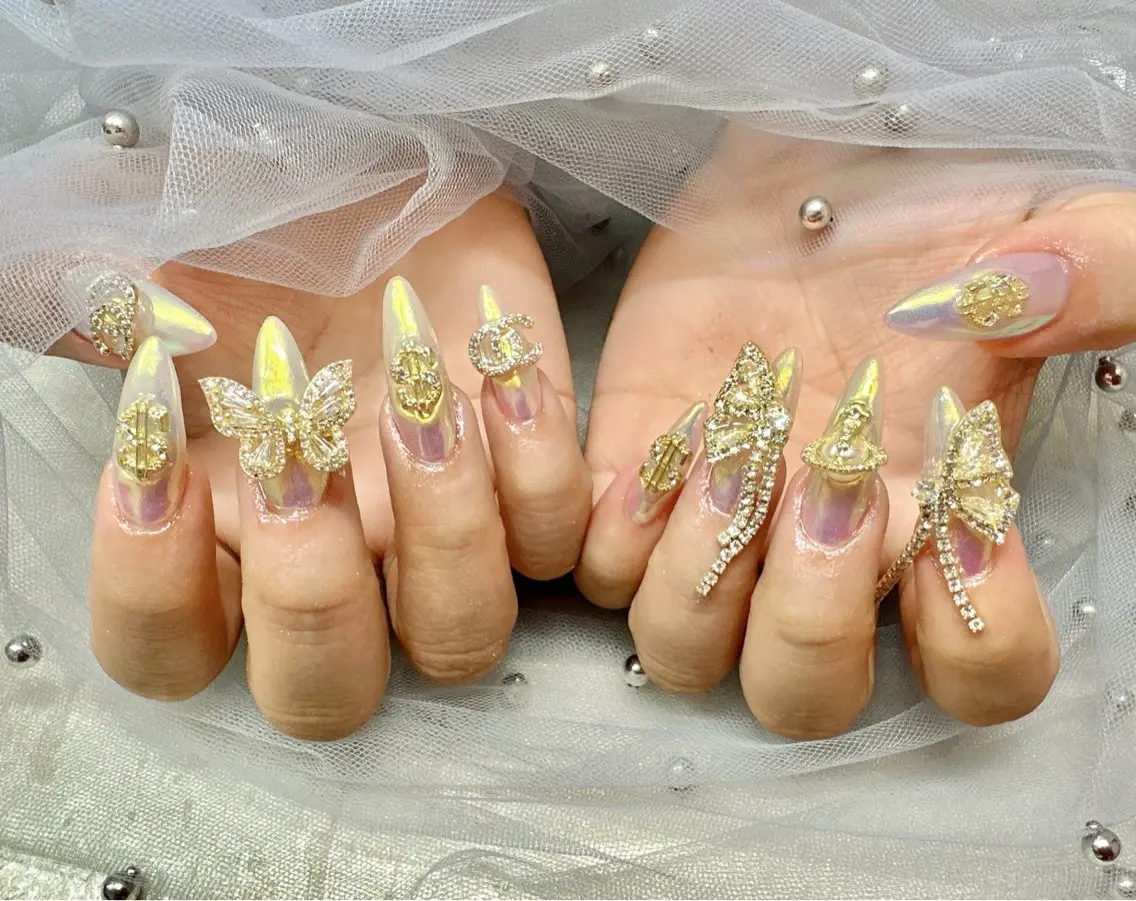 ネイル Luna K.のネイルデザイン
