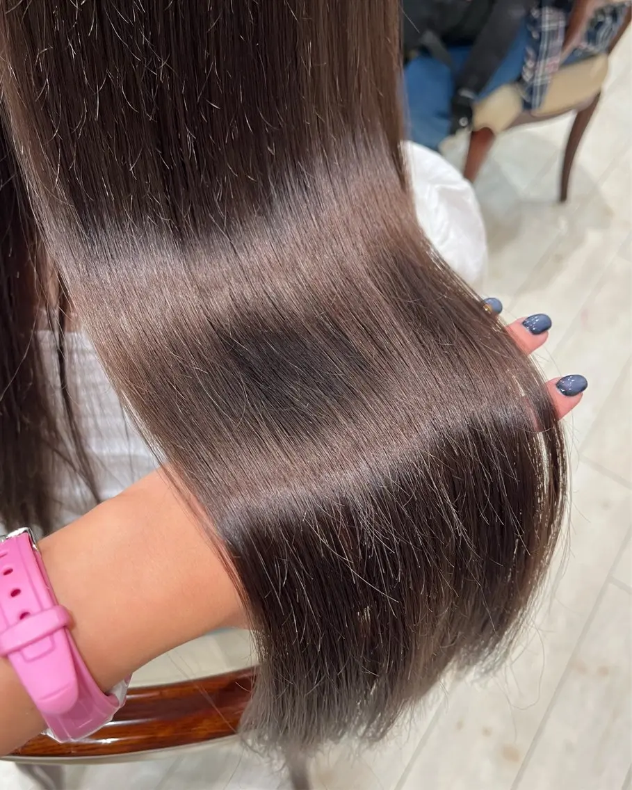 ロング カラー ベージュカラー 透明感カラー オリーブベージュ トリートメント カット ヘアカラー トリートメント サソウ ユリエ🥥のヘアスタイル