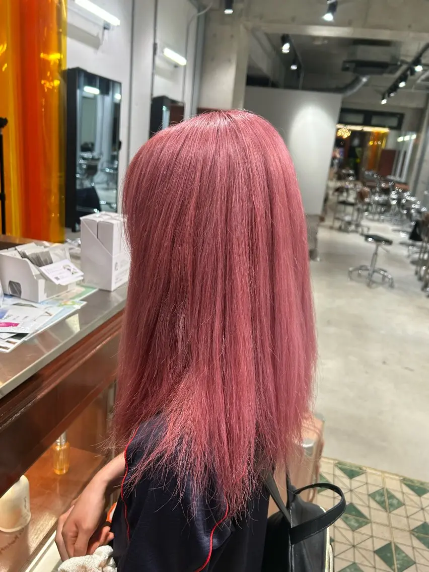 セミロング ヘアカラー iris🌙 miyuのヘアスタイル