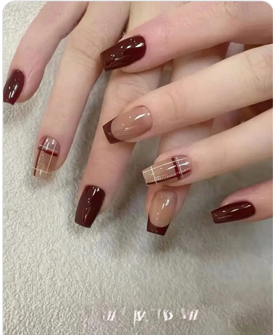 ネイル ハンドネイル ミー ミーのネイルデザイン