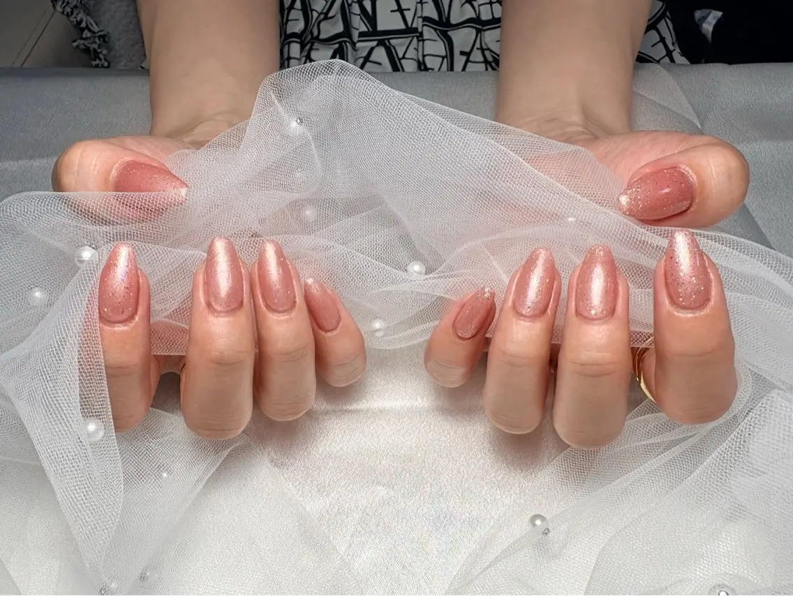 ネイル フットネイル ジェルネイル グリーン キラキラネイル ラメ(グリッター) ハンドネイル ハンドケア ♡Bivi♡自爪に 優しいネイルサロンのネイルデザイン