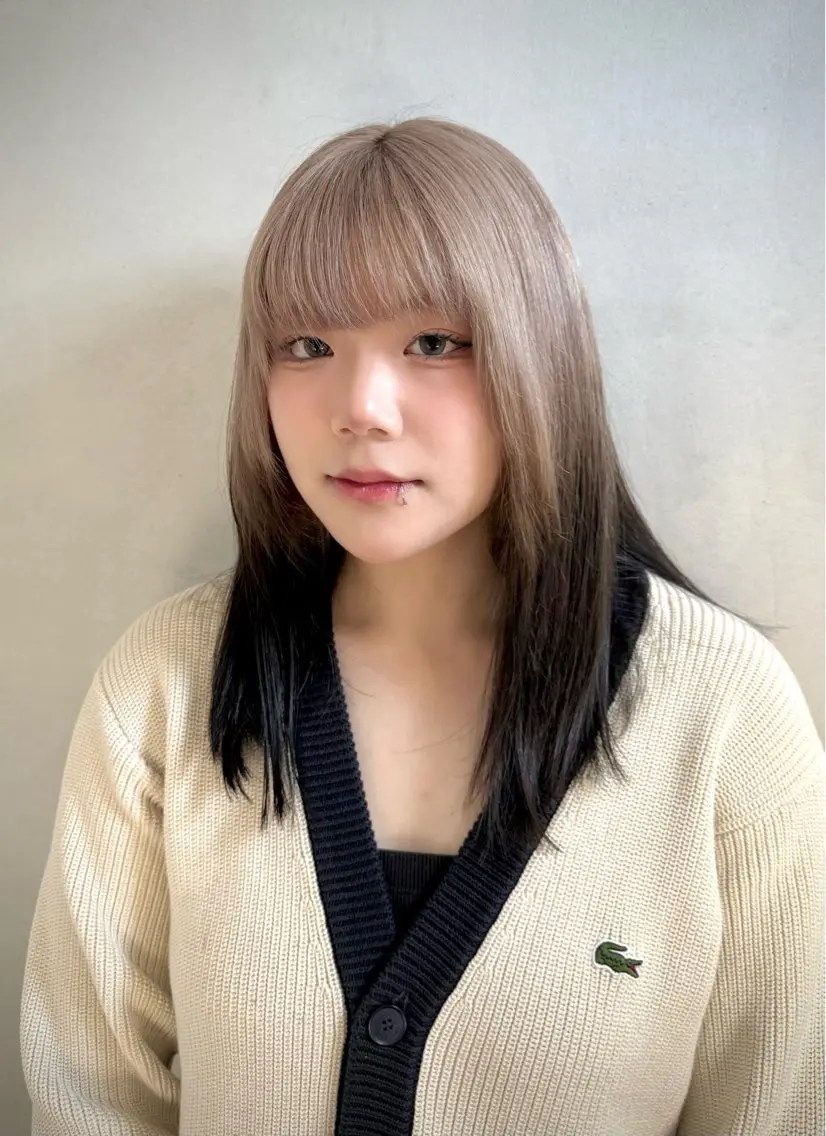 セミロング カラー カラー特化/ブリーチ 梅田中崎町/あかりのヘアスタイル