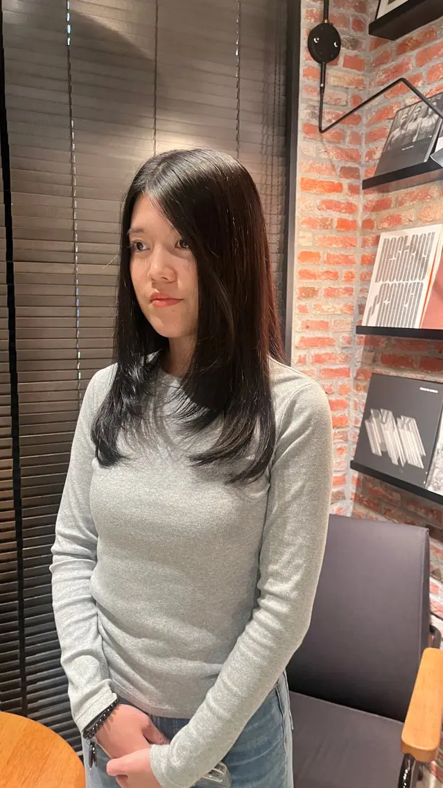 ロング 田中 美月のヘアスタイル