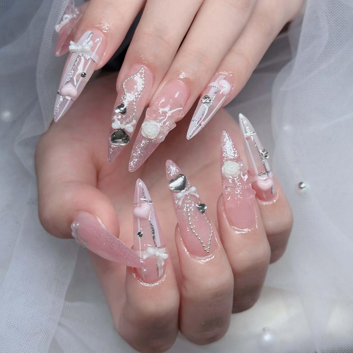 ネイル フレンチネイル ジェルネイル ハロウィン 韓国ネイル マグネットネイル ハンドネイル H.baby Nail Salonのネイルデザイン