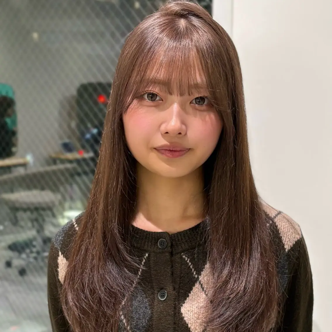 ロング カラー ハイトーンカラー レイヤーカット カット ヘアカラー レイヤーカット/酸性 ストレート/パーマのヘアスタイル