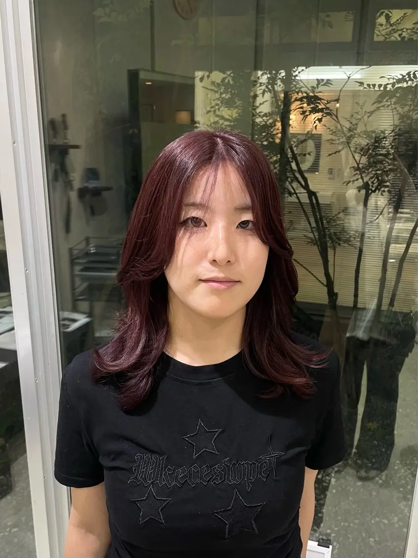 ミディアム カラー カット ヘアカラー トリートメント 尾﨑 ひよりのヘアスタイル