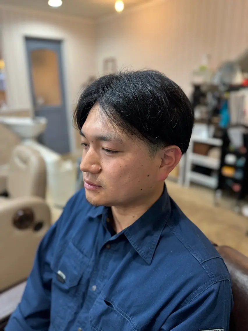 ミディアム メンズ マッシュ 刈り上げ 樋口 まさみのヘアスタイル