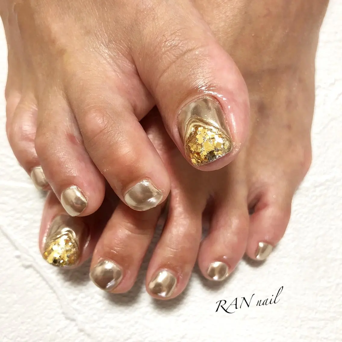 ネイル アートネイル フットネイル フレンチネイル ガラスフレンチ キラキラネイル RAN nailのネイルデザイン