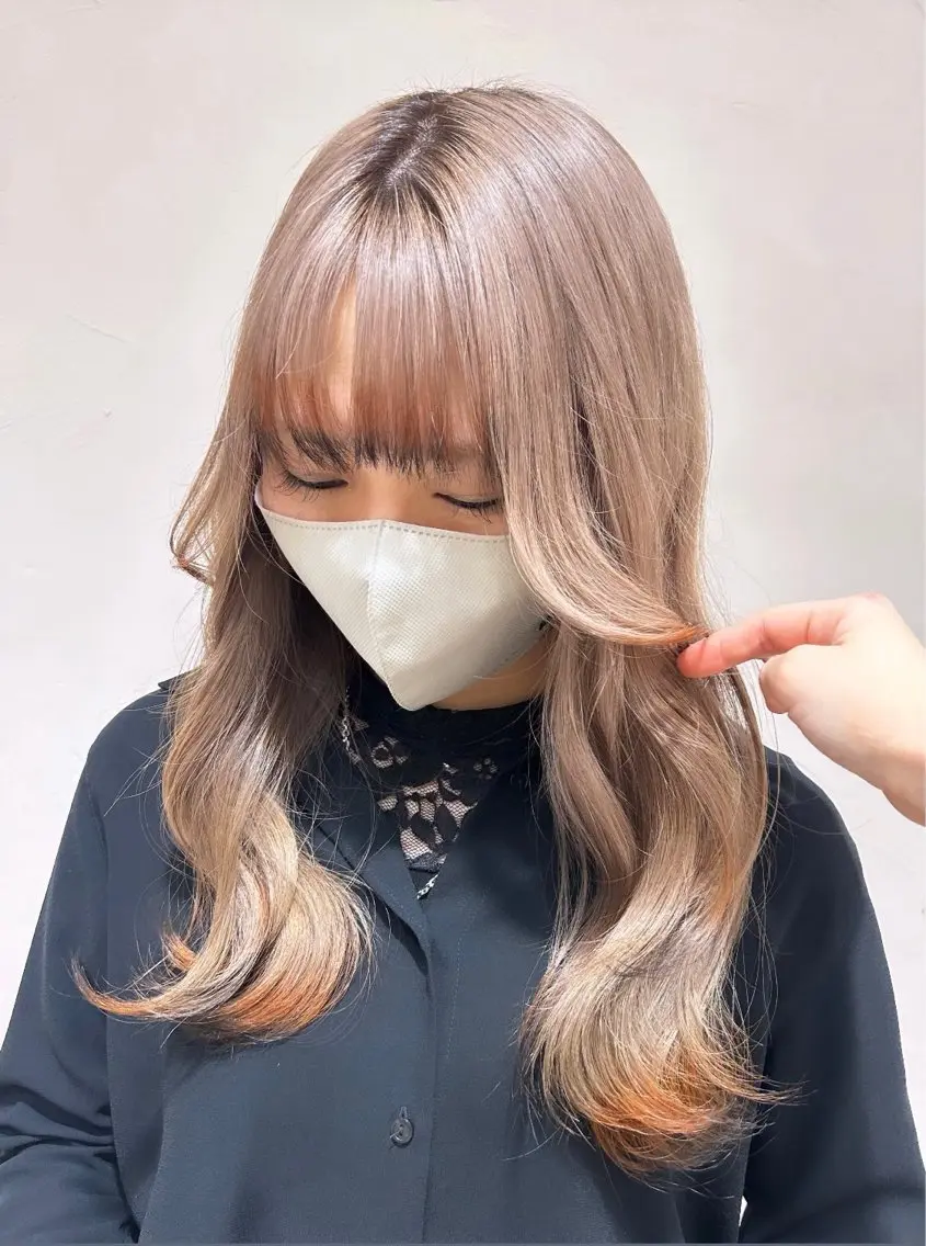カラー 狐カラー 横山ダブルカラー ハイライト透明感カラのヘアスタイル