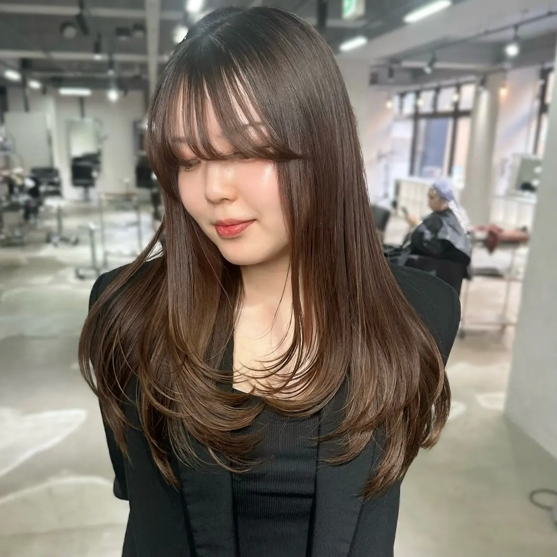 ロング くびれヘア 顔まわりレイヤー 顔周りカット 韓国風ヘア くびれレイヤー カット ヘアカラー 韓国レイヤー🇰🇷 艶髪💎renのヘアスタイル