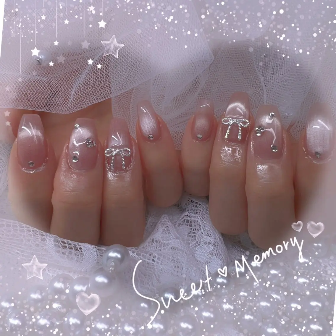 ネイル チークネイル フレンチネイル ガーリー ガラスフレンチ グラデーション ハンドネイル Chill Nailsalonのネイルデザイン