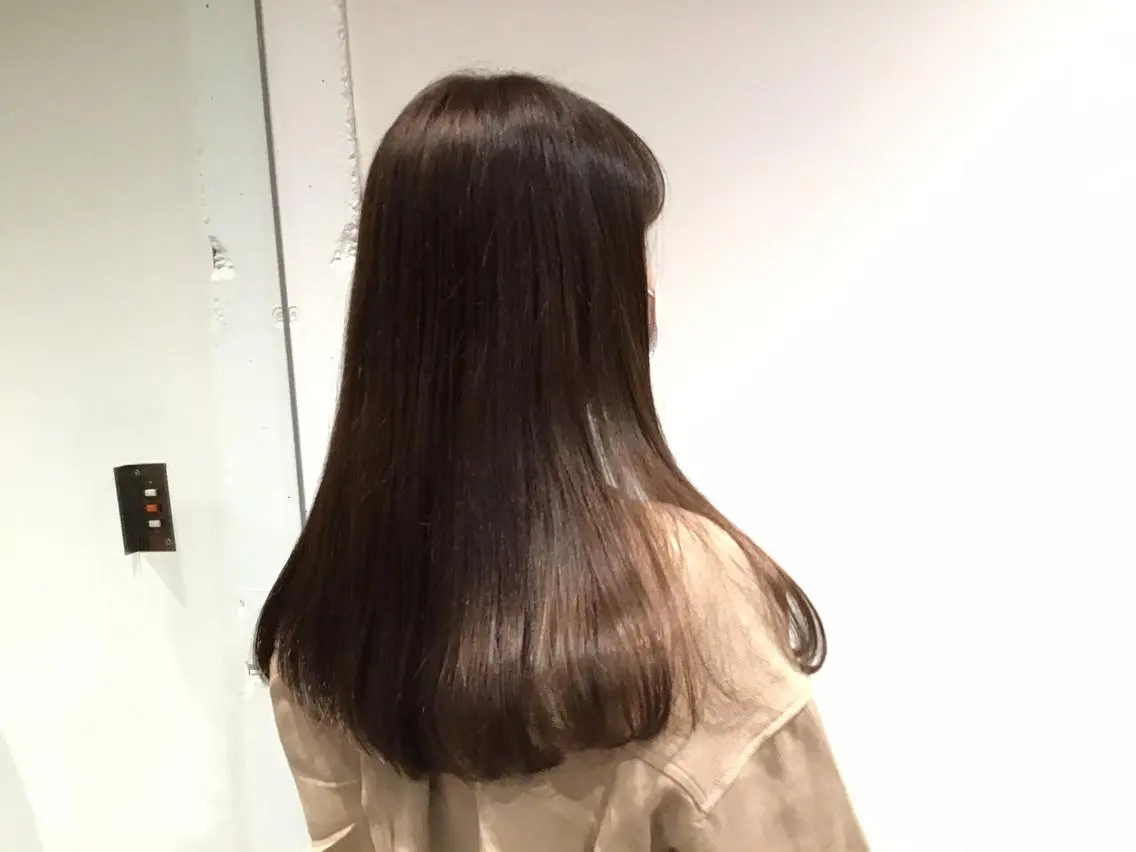 ロング カラー アッシュ カット ヘアカラー 生田 博紀のヘアスタイル