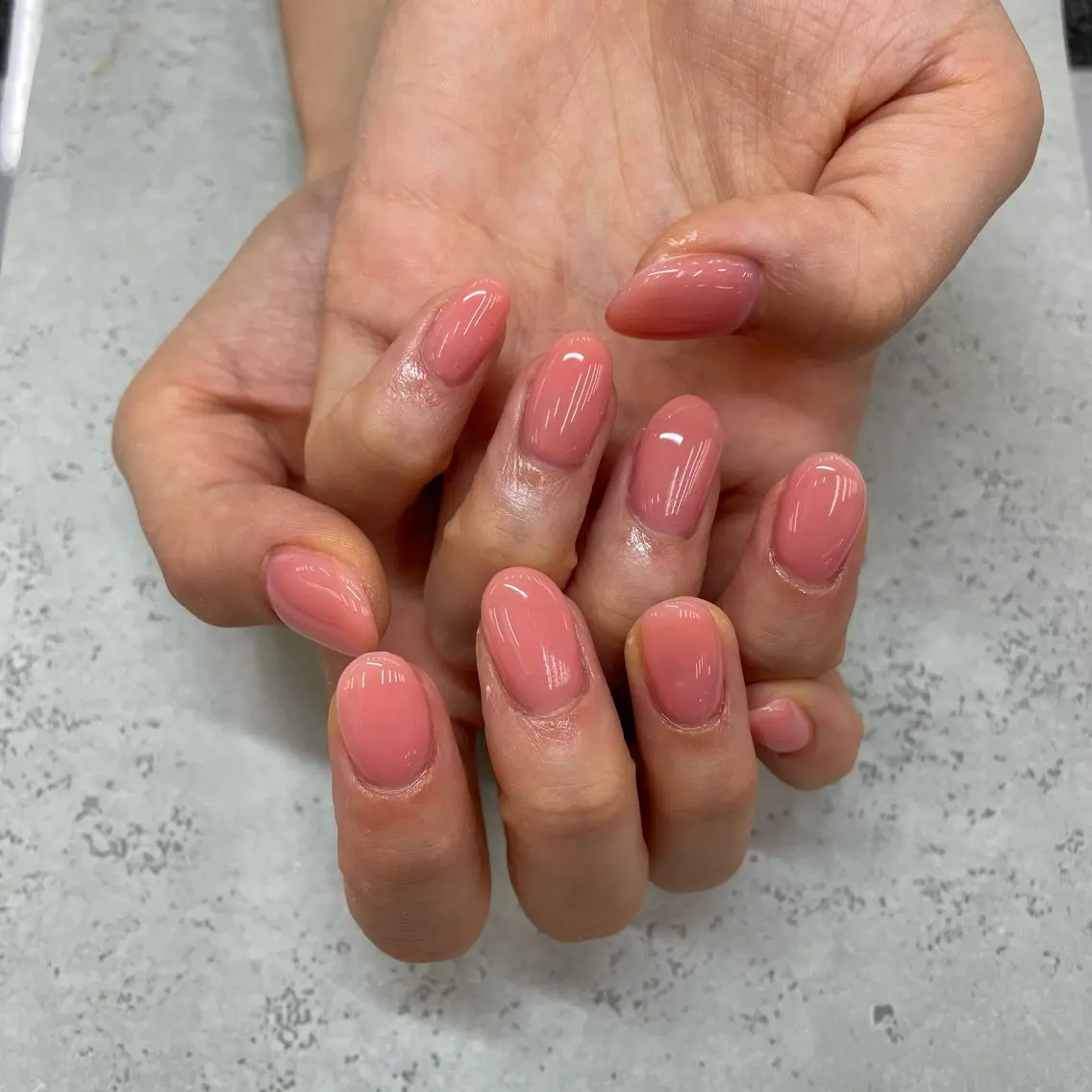 ネイル ワンカラーネイル MAXKELLY ANNAのネイルデザイン