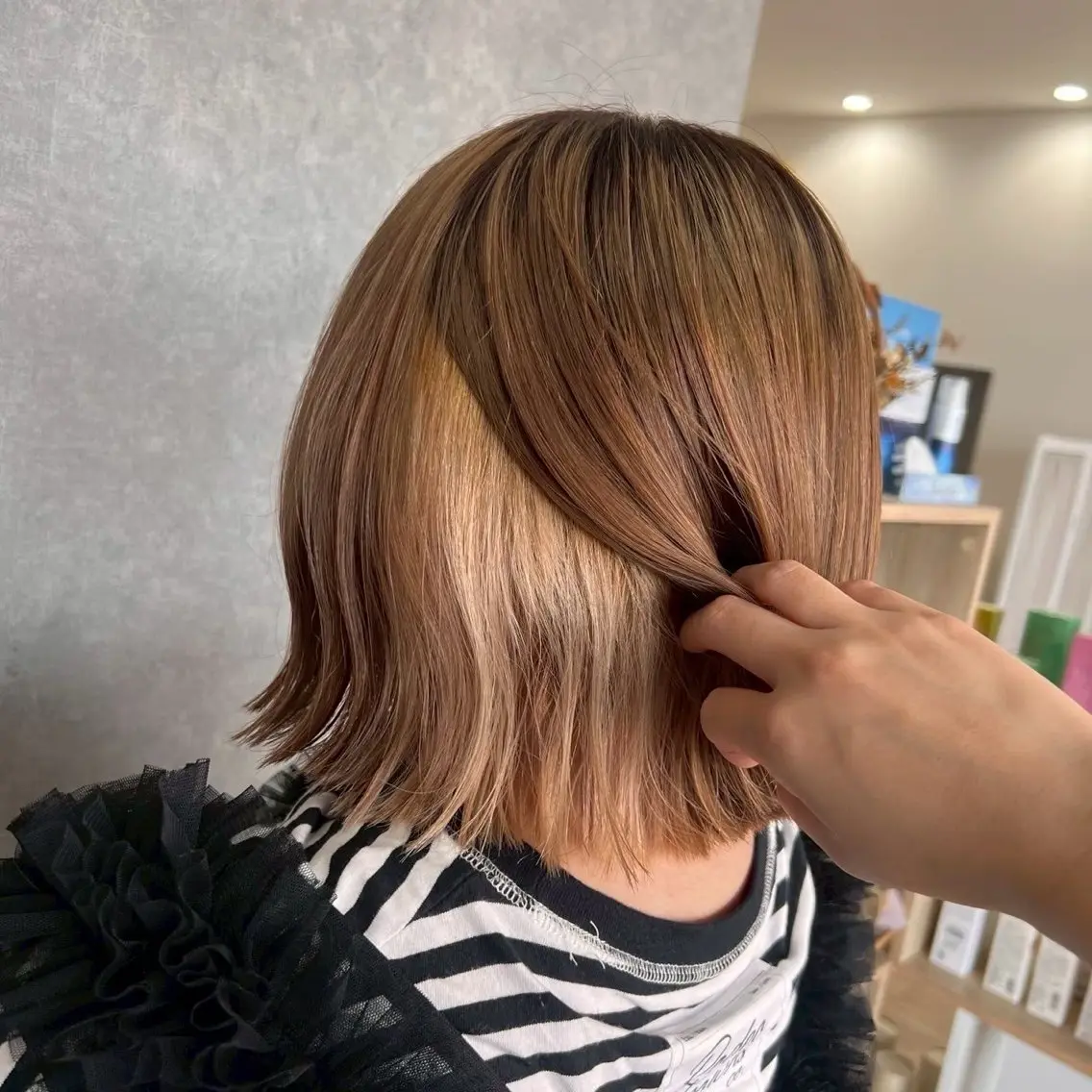 ショート ヘアカラー 高橋 優実のヘアスタイル