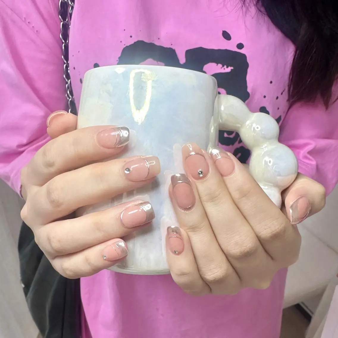 ネイル アートネイル オーロラネイル チークネイル フレンチネイル ガラスフレンチ 🎀YooLi Nail salonのネイルデザイン