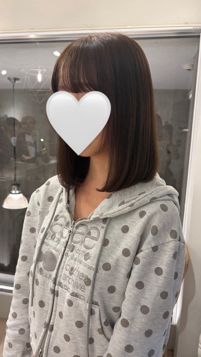 ミディアム カット ヘアカラー CreBiA 𝜗𝜚Sakuraのヘアスタイル