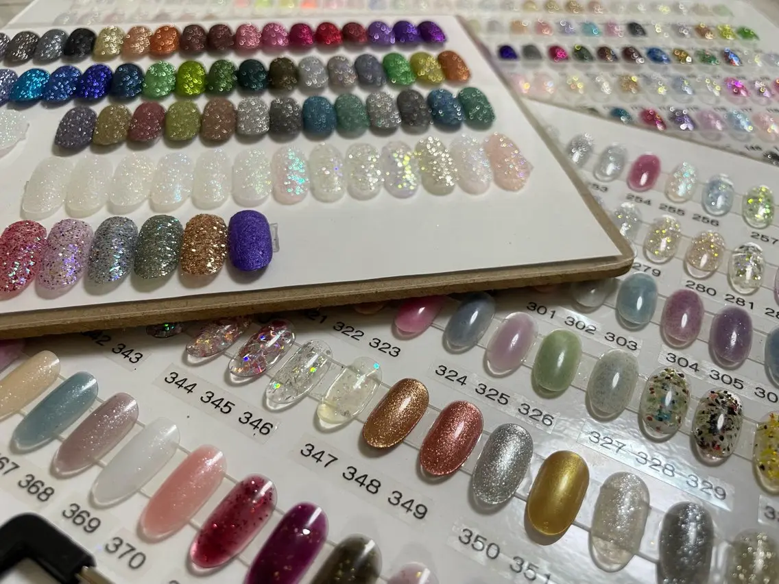 【韓国/Off 込み】Glitter Gradient(376種)ラメグラデーションの写真