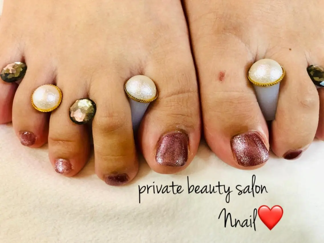 ネイル フットネイル マグネットネイル 🌿Nnail🌿 プライベートサロンのネイルデザイン