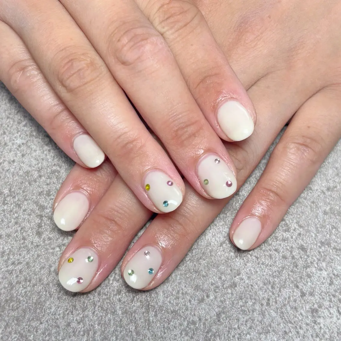 ネイル ハンドネイル nailroom DIASOMNIAのネイルデザイン