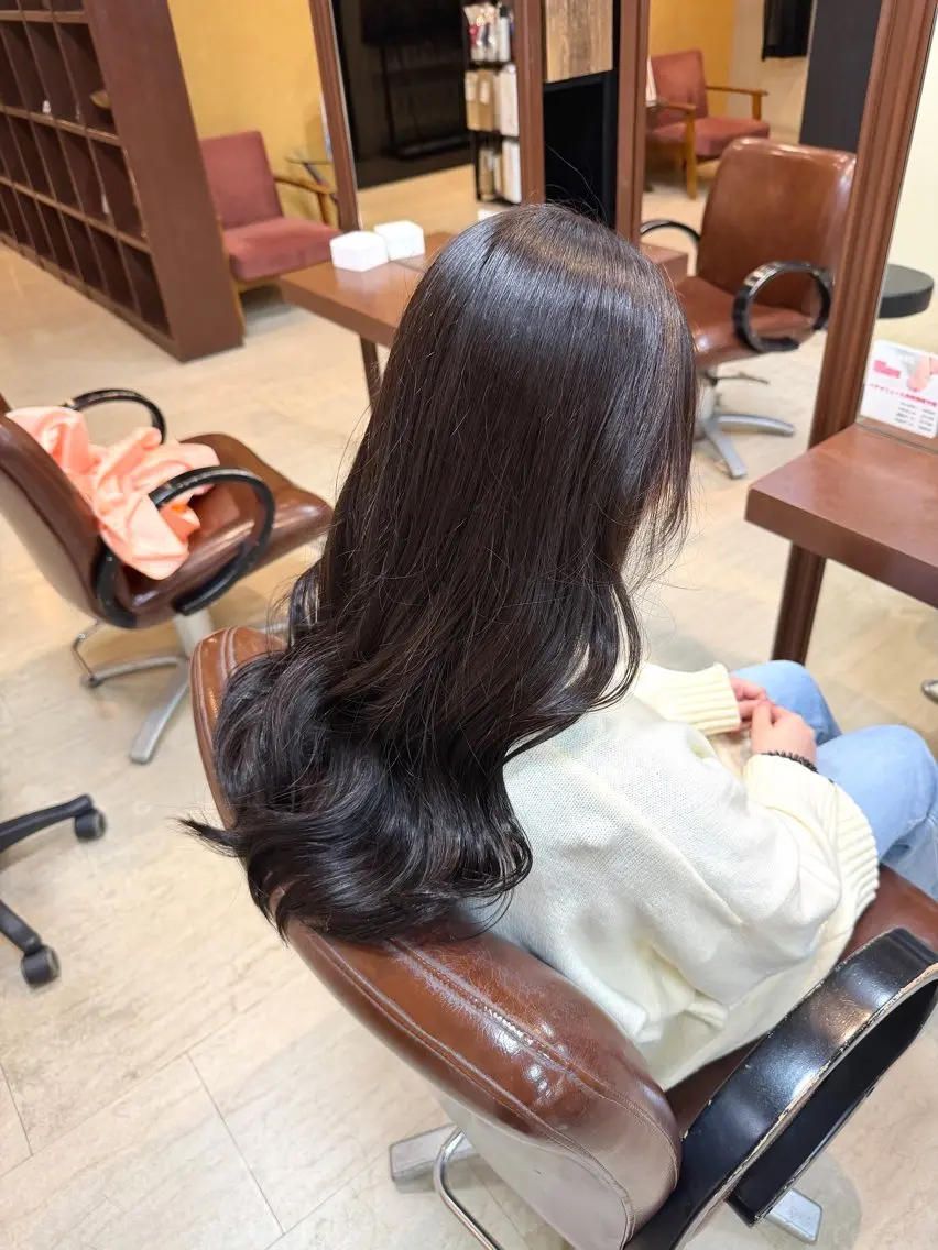 ロング カラー 透明感カラー ヘアカラー 岸田 奈々/ 艶髪/トレンドカラーのヘアスタイル