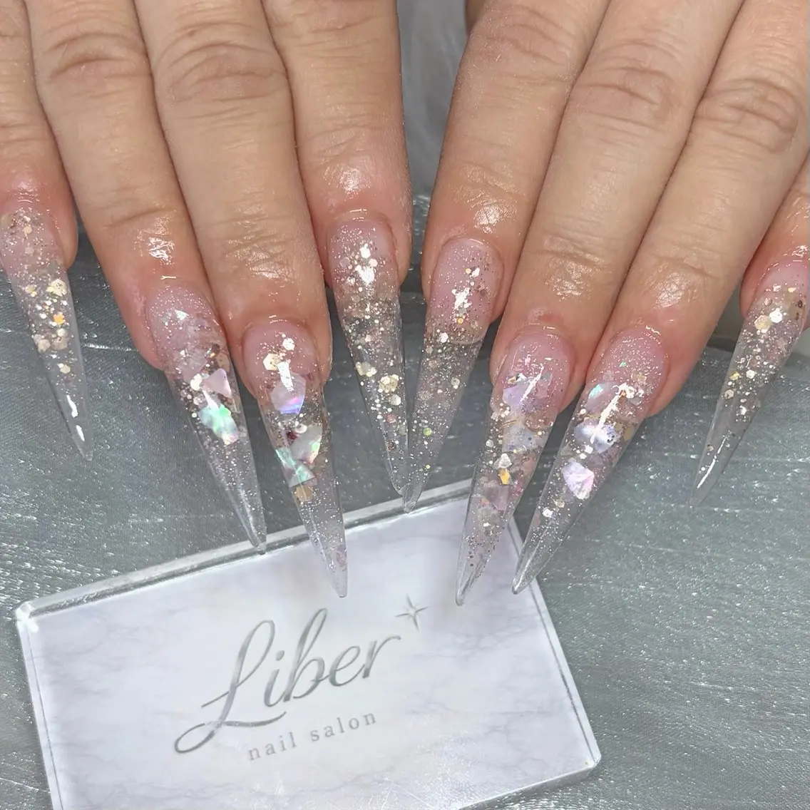 ネイル ニュアンスネイル スカルプネイル ハンドネイル Liber リベルのネイルデザイン