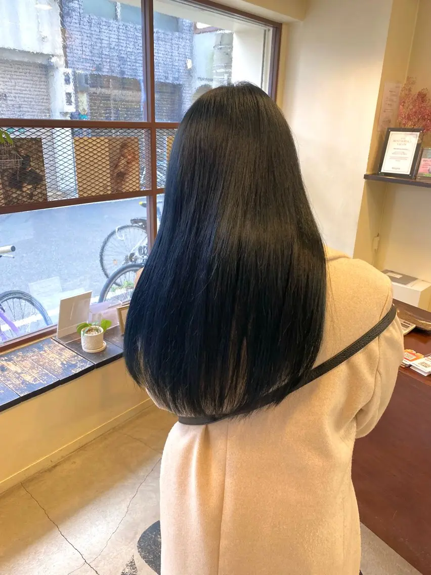 ロング カラー 黒髪 ブルーカラー ブルーブラック ウチダ ユウヤのヘアスタイル