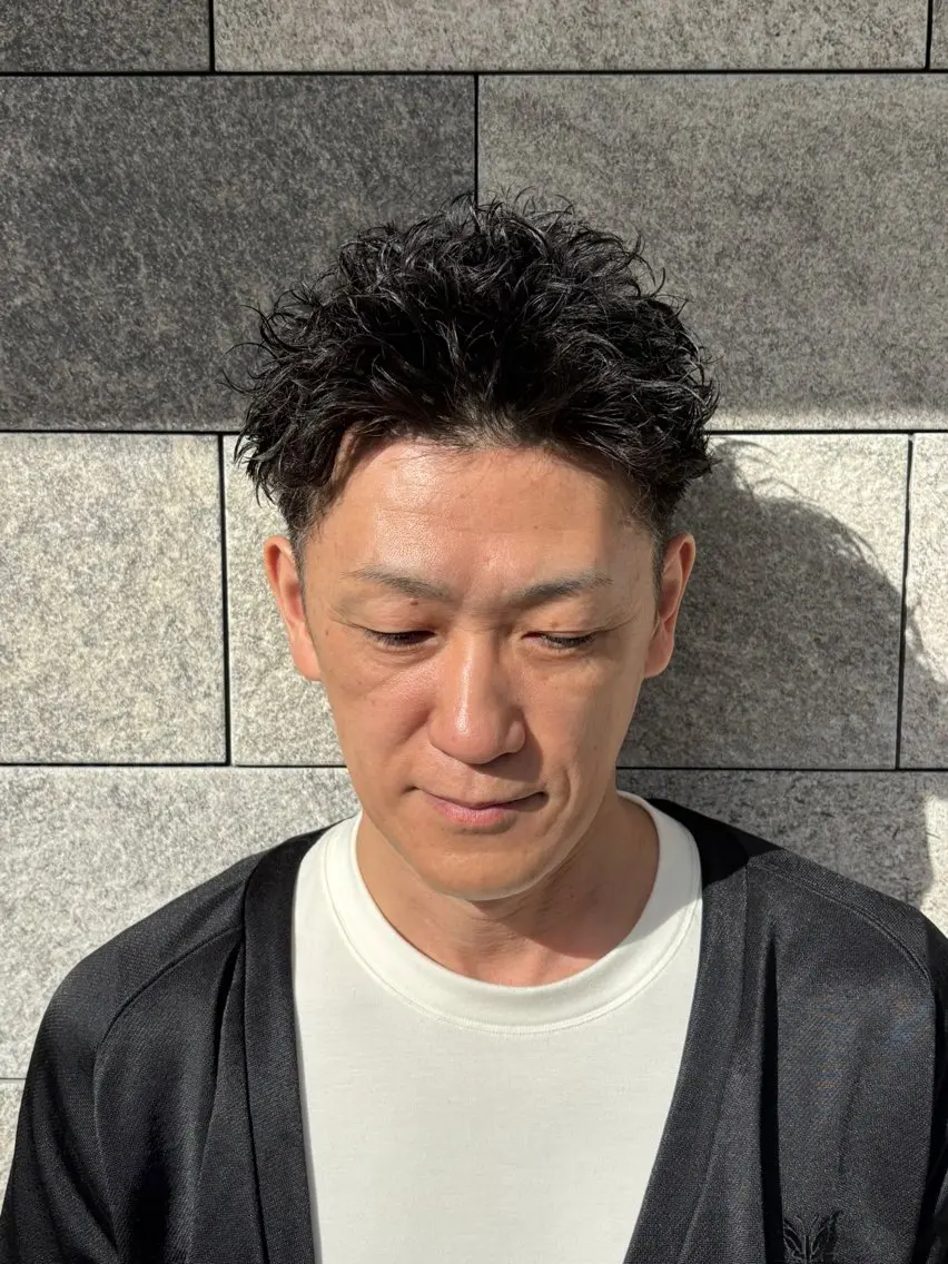 ショート パーマ メンズ メンズパーマ スパイキーショート 刈り上げ ショートヘア カット パーマ トリートメント 下村 琉弥のヘアスタイル