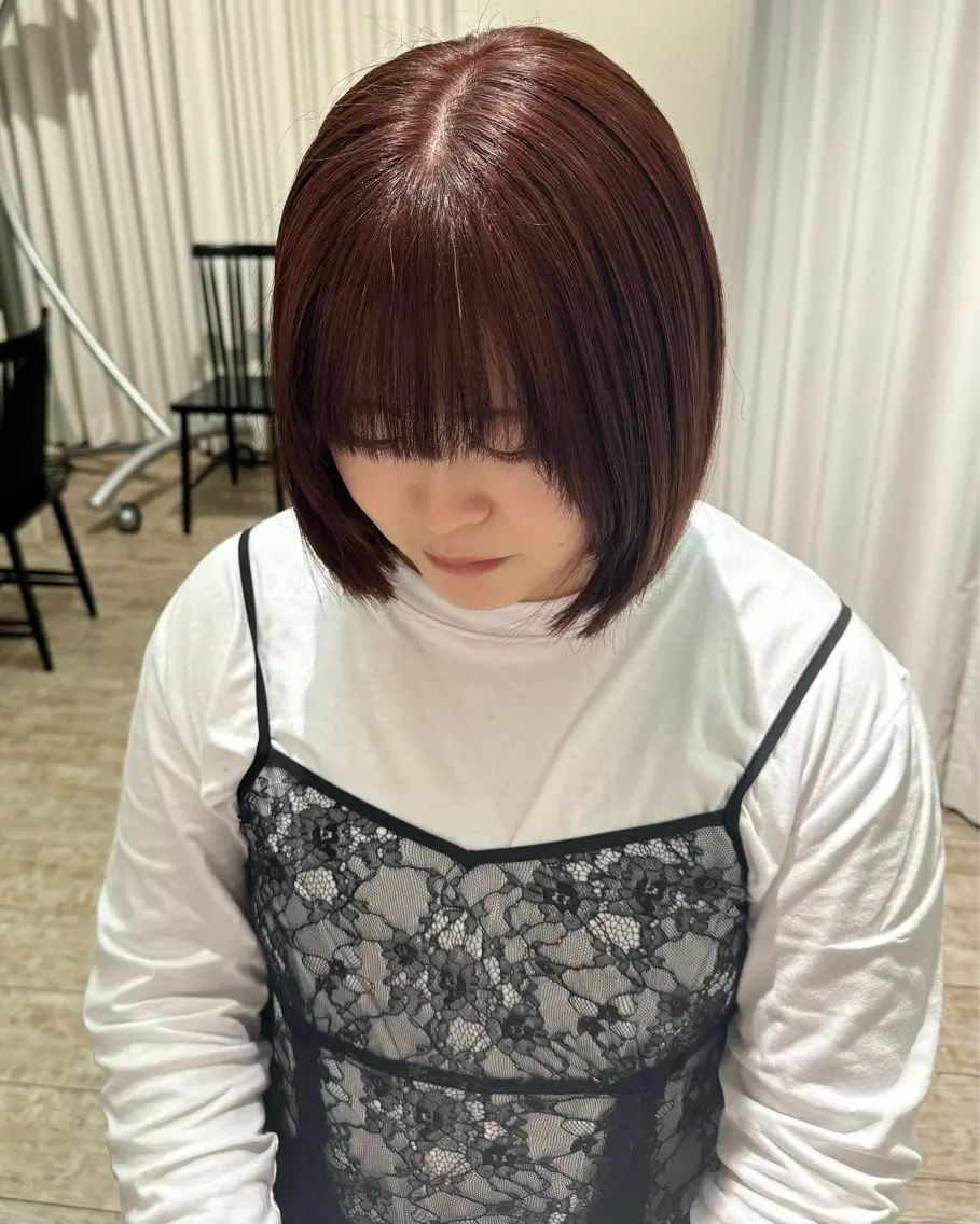 ミディアム カラー ボブ クドウ ヒカリのヘアスタイル