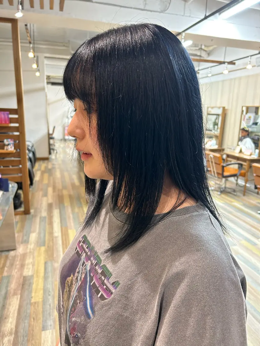 ミディアム レイヤーカット カット トリートメント 志賀　輝/ハイライト /縮毛矯正/髪質改善のヘアスタイル