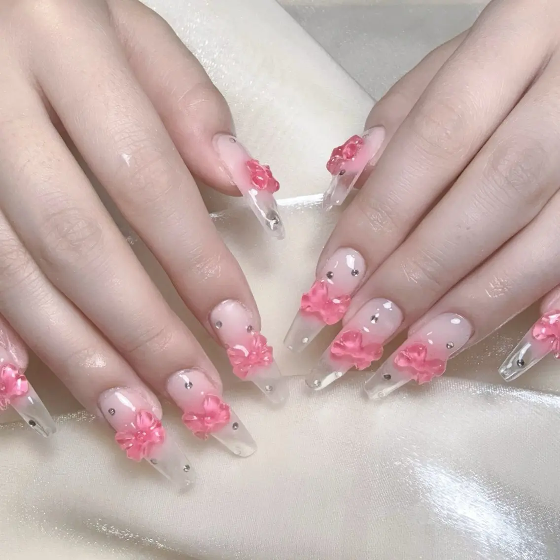 メンズ ネイル メンズ韓国風 アートネイル オーロラネイル ガーリー キラキラネイル ハンドネイル Nail salon 木にいるのネイルデザイン