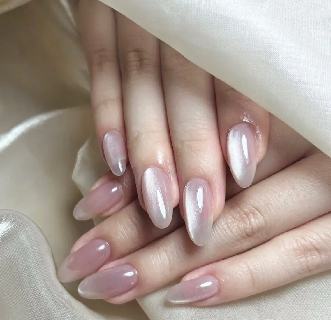 ネイル マグネットネイル ハンドネイル ハンドケア 💕Dreamy KIYO💕のネイルデザイン