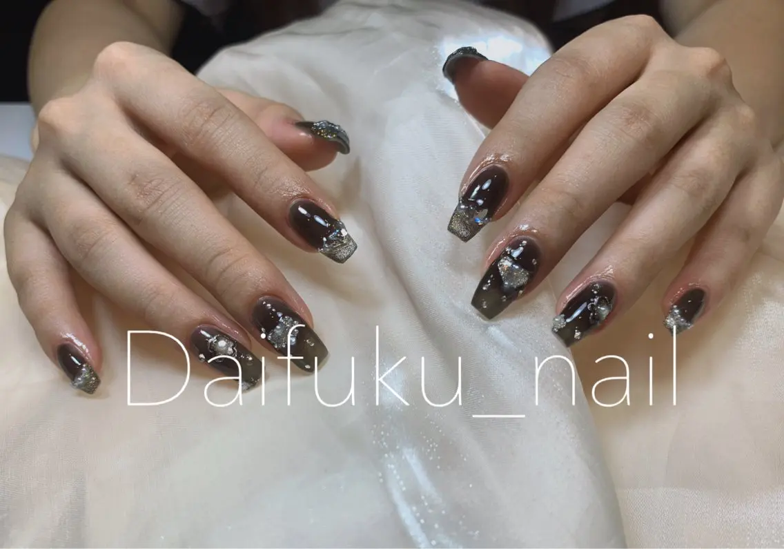 ミディアム ハンドネイル Daifuku nailsのネイルデザイン