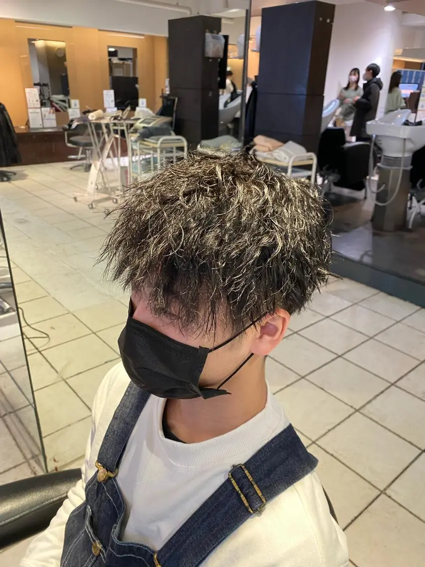 カット+メンズツイストパーマ(特殊パーマ)+トリートメント⚔️の写真