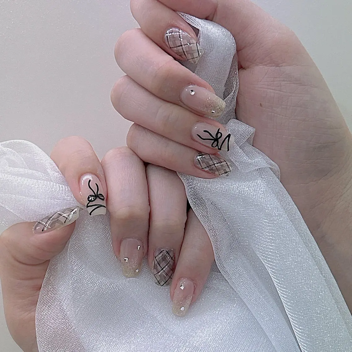 ネイル ハンドネイル . Natsumiのネイルデザイン