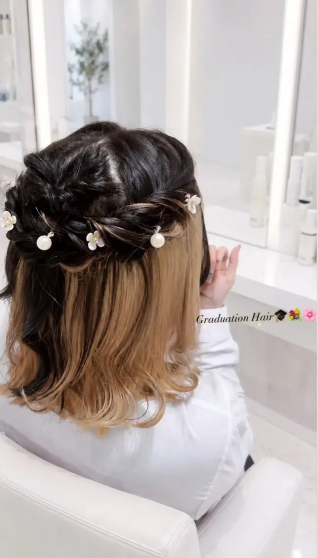 ミディアム 卒業式のヘアスタイル ヘアセット 川村 百々華のヘアスタイル