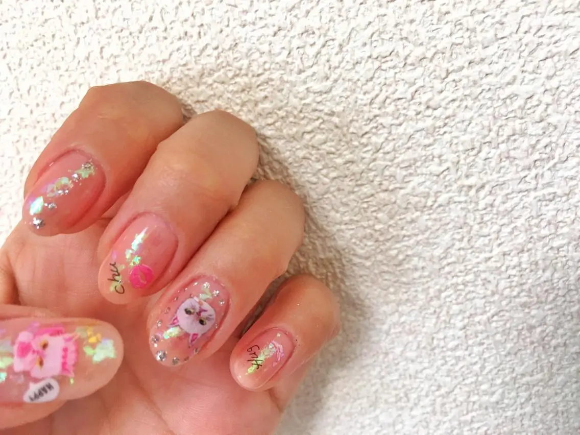 ミディアム ハンドネイル nouva nailsのネイルデザイン