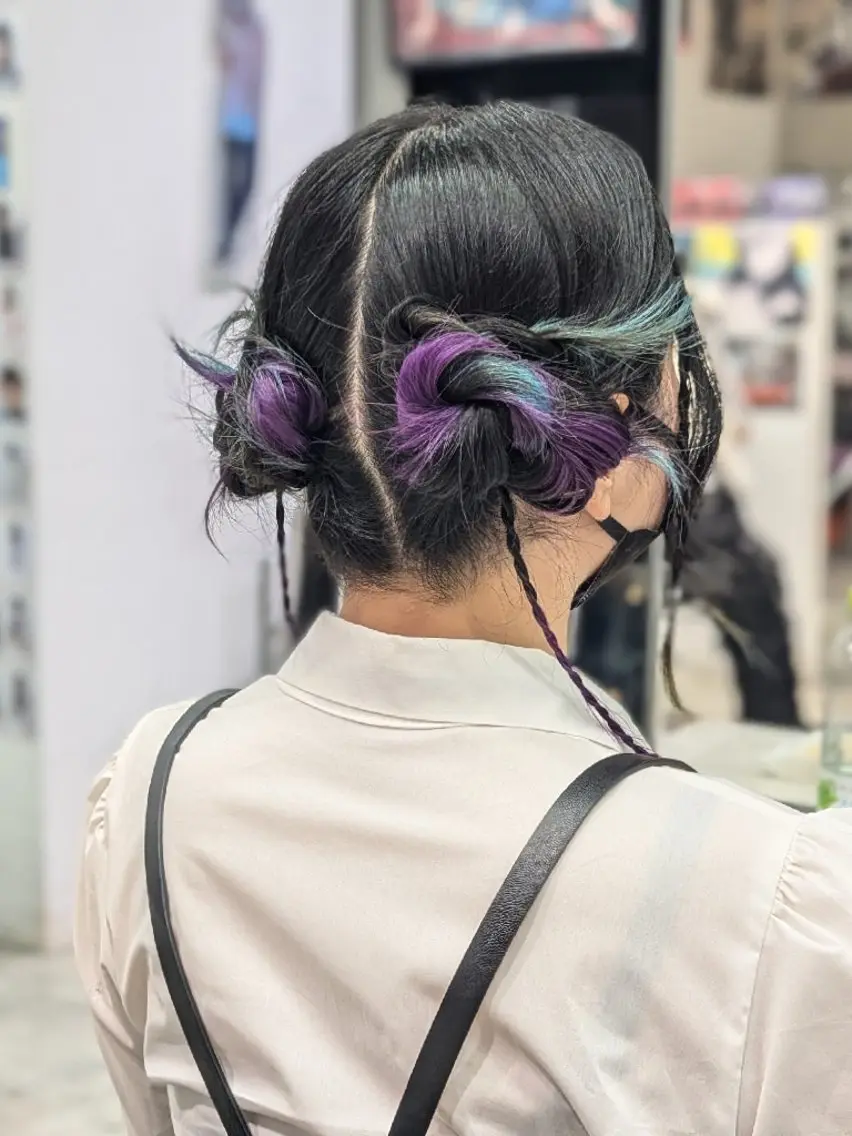 ヘアアレンジ 推しカラー🦉にじさ んじカラー🌈🕒✨のヘアスタイル