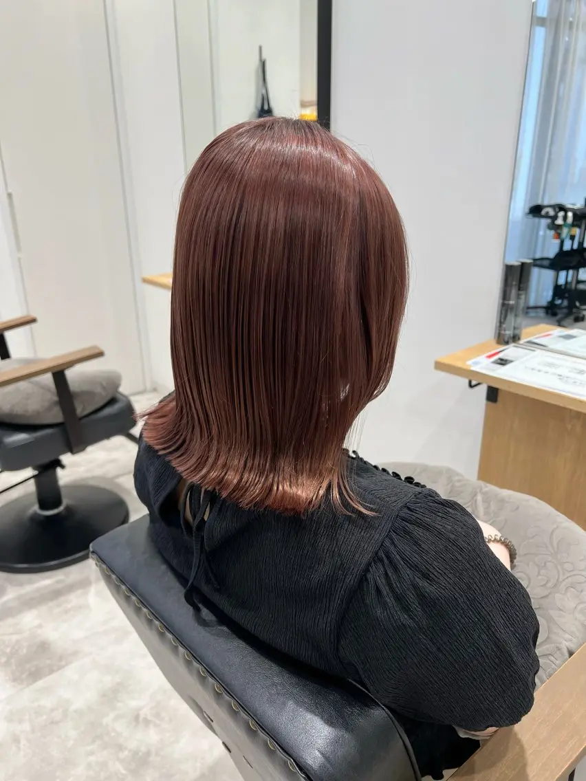 ミディアム カラー カット ヘアカラー トリートメント 黒阪 なみのヘアスタイル