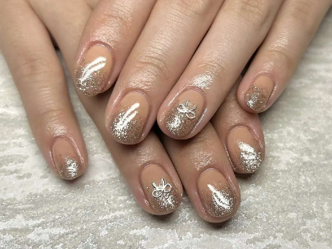ネイル フラッシュネイル ラメ(グリッター) ラメグラデーション JULIE NAILのネイルデザイン