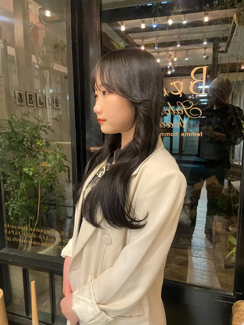 ロング カラー 黒髪 ブルーカラー ブルーブラック レイヤーカット ダメージレス美容師 🌱水島侑理のヘアスタイル
