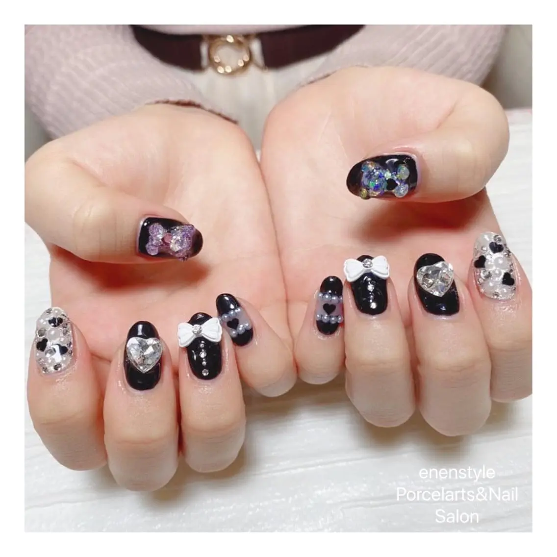 ミディアム ネイル ハンドネイル 🐾enen style 🐾のネイルデザイン