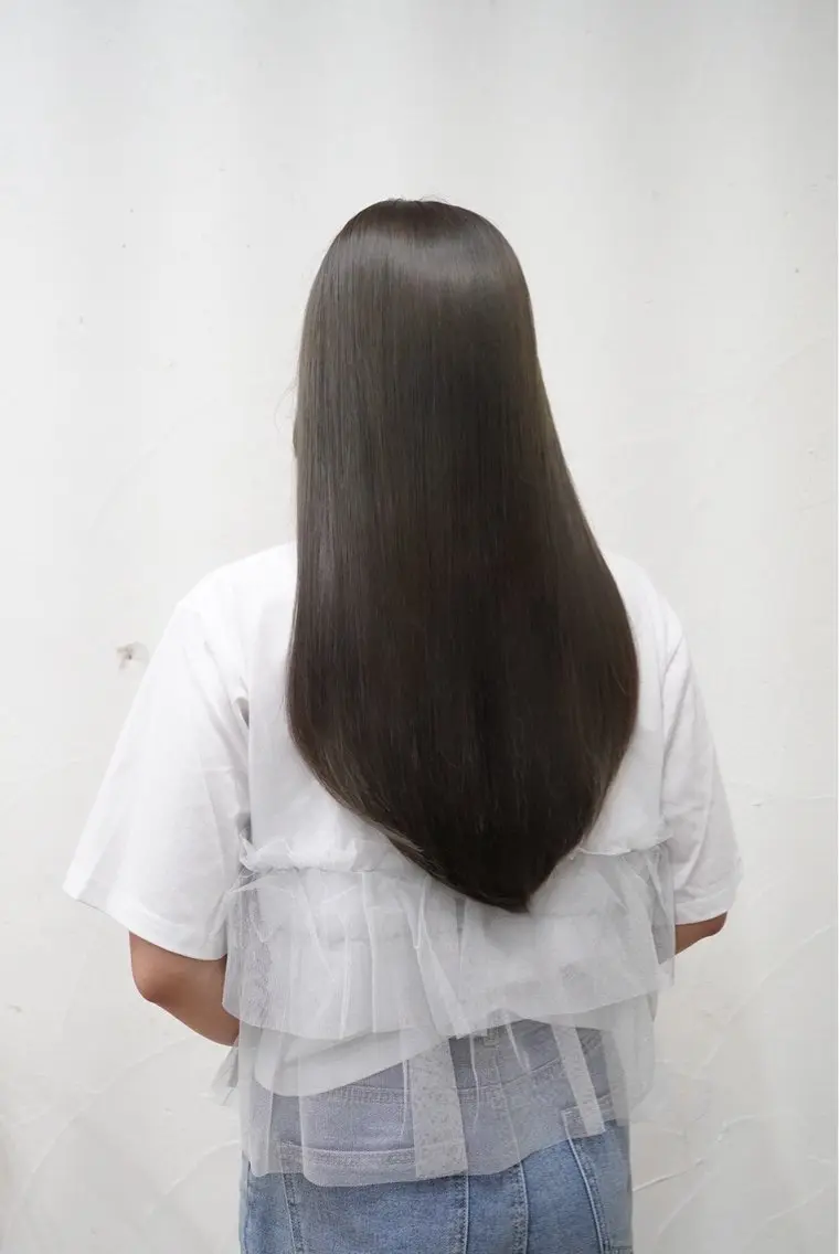 セミロング ヘアカラー トリートメント ALLY 原宿のヘアスタイル