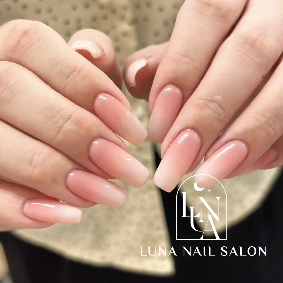 ネイル フレンチネイル ジェルネイル ガラスフレンチ 韓国ネイル 持ち込み ハンドネイル ハンドケア LUNA Nail salon💕のネイルデザイン