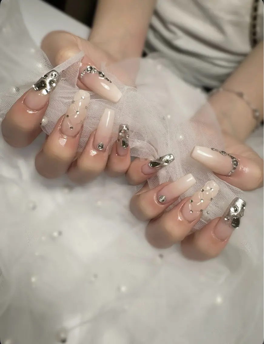 ネイル Lunanail Reiのネイルデザイン