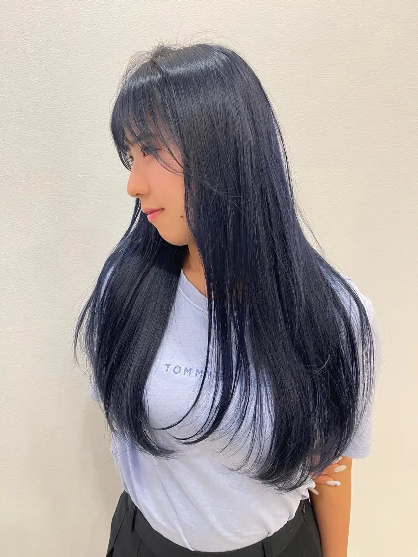 カラー 黒髪 ブリーチ ブルーカラー ブルーブラック 村瀬 遼のヘアスタイル