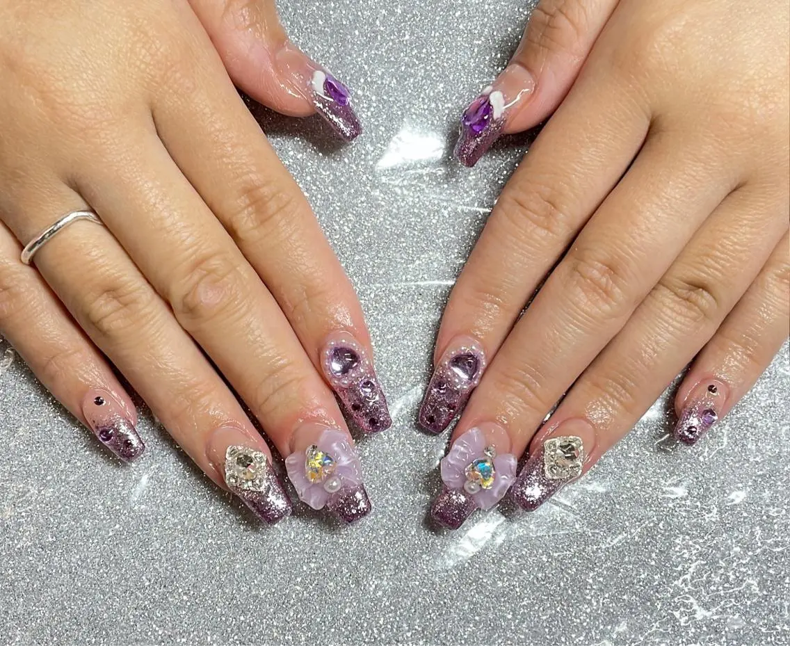 ネイル ハンドネイル VIERU 🌈🎀💖のネイルデザイン