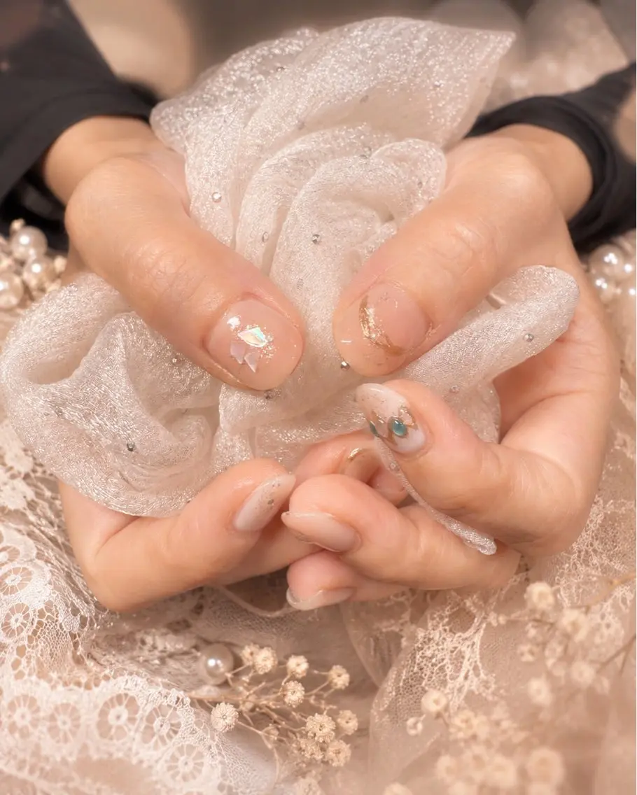 ネイル ラメ(グリッター) マグネットネイル ニュアンスネイル ホワイト Naris Nail salonのネイルデザイン