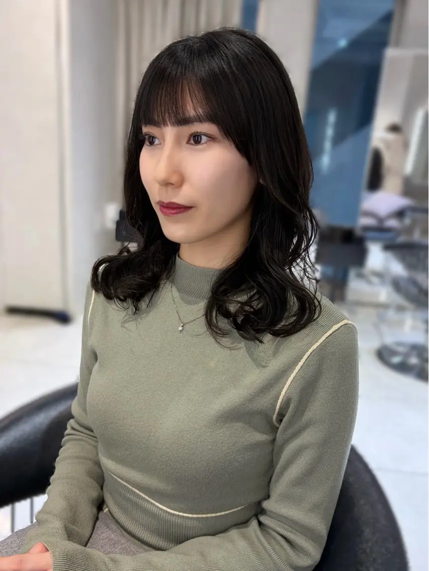 ミディアム パーマ コテ巻き風パーマ💛 池袋のヘアスタイル