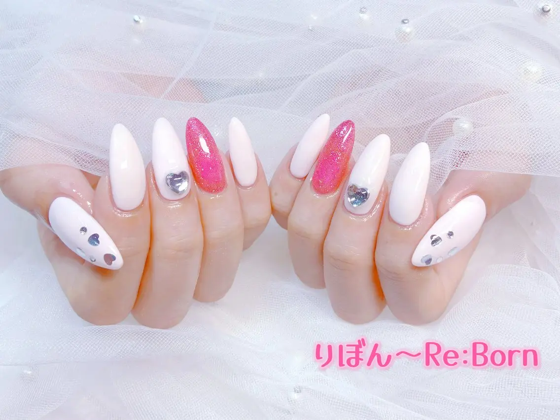 セミロング ハンドネイル りぼん Re:Bonrのネイルデザイン